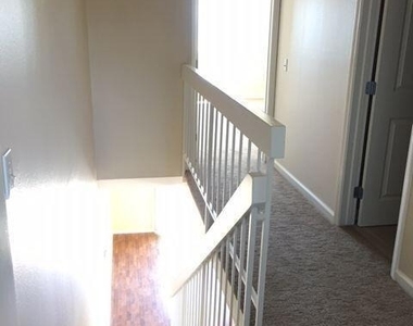 201 E Surfside Drive - Photo Thumbnail 9