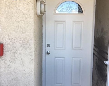 201 E Surfside Drive - Photo Thumbnail 1