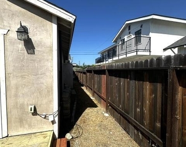436 S Seaward Avenue - Photo Thumbnail 17