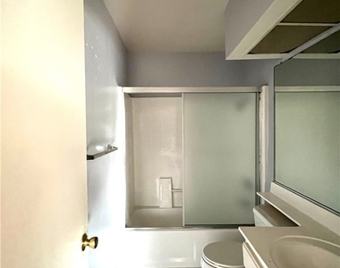 1014 La Costa Drive - Photo Thumbnail 9