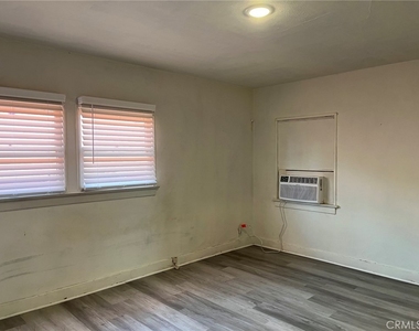 404 N 7th Street - Photo Thumbnail 2