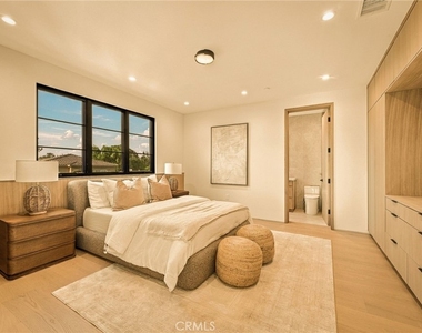 16658 Addison - Photo Thumbnail 26