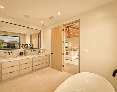 16658 Addison - Photo Thumbnail 40