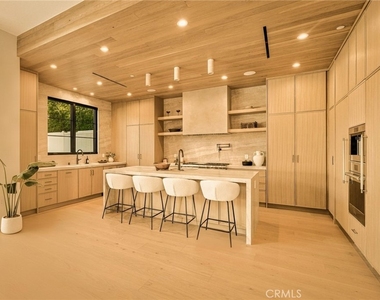 16658 Addison - Photo Thumbnail 8