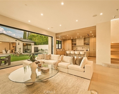 16658 Addison - Photo Thumbnail 14