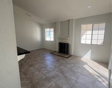 2137 Estrella Court - Photo Thumbnail 5