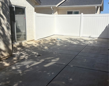 2137 Estrella Court - Photo Thumbnail 13