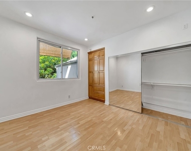 4477 Woodman Avenue - Photo Thumbnail 19