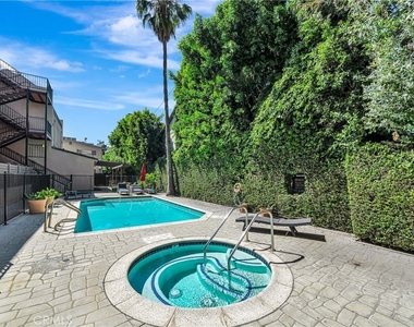 4477 Woodman Avenue - Photo Thumbnail 30
