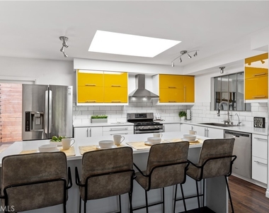 22540 Cass Avenue - Photo Thumbnail 10