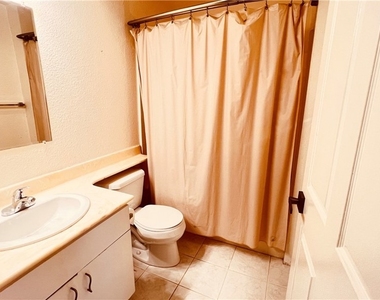 19350 Sherman Way - Photo Thumbnail 23