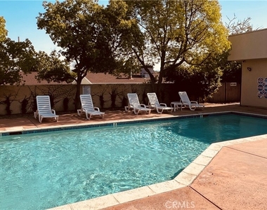 19350 Sherman Way - Photo Thumbnail 28