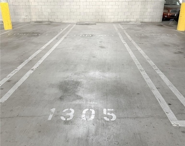 19350 Sherman Way - Photo Thumbnail 33