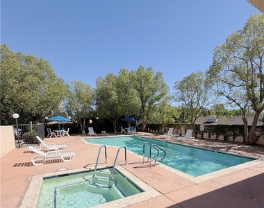 19350 Sherman Way - Photo Thumbnail 31
