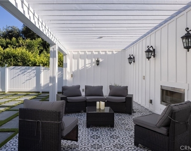 4637 Morella Avenue - Photo Thumbnail 18