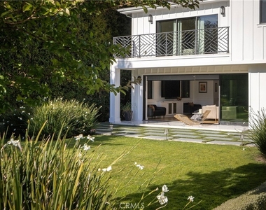 4637 Morella Avenue - Photo Thumbnail 37