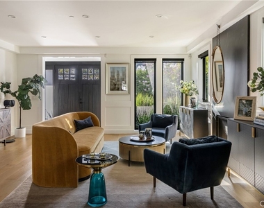 4637 Morella Avenue - Photo Thumbnail 5