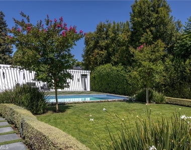 4637 Morella Avenue - Photo Thumbnail 35