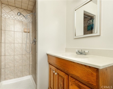 1050 W Avenue J13 - Photo Thumbnail 14