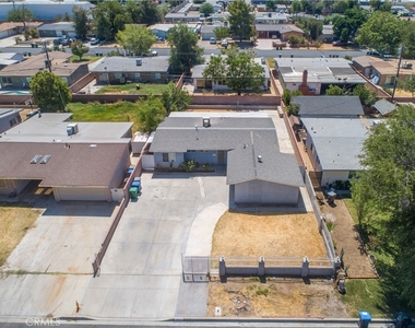 1050 W Avenue J13 - Photo Thumbnail 19