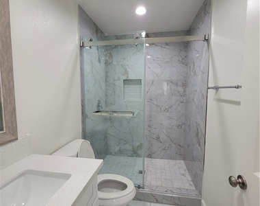 20612 Raymond Avenue - Photo Thumbnail 18