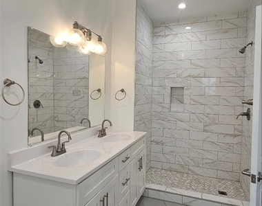 4509 S Kansas Ave - Photo Thumbnail 11