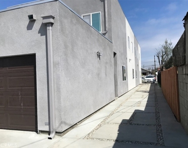 6629 Denver - Photo Thumbnail 19