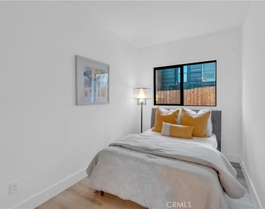 216 Leonard Lane - Photo Thumbnail 17