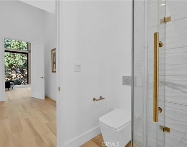 216 Leonard Lane - Photo Thumbnail 28