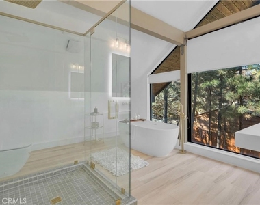 216 Leonard Lane - Photo Thumbnail 21
