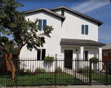 1627 E 88th - Photo Thumbnail 1