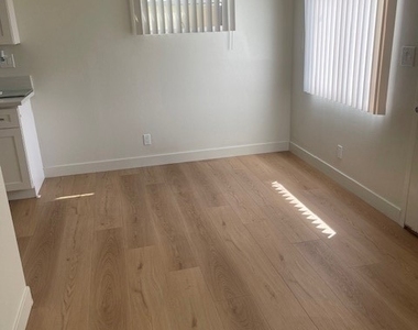401 Broadway - Photo Thumbnail 6