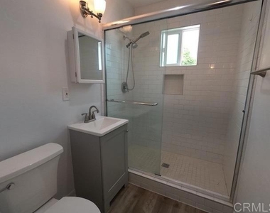 392 Park Way Street - Photo Thumbnail 7