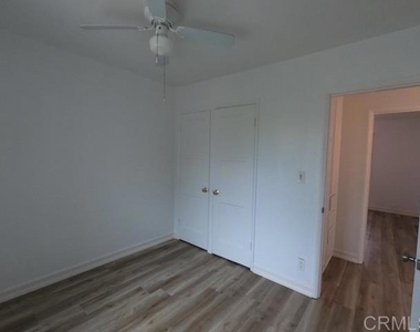 392 Park Way Street - Photo Thumbnail 13