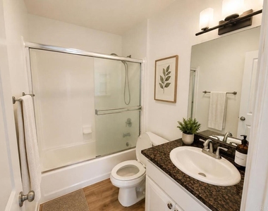 1450 Iris Avenue - Photo Thumbnail 7