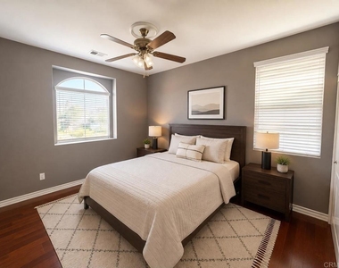 2175 Palo Alto Dr - Photo Thumbnail 5