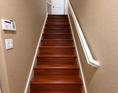 2175 Palo Alto Dr - Photo Thumbnail 8