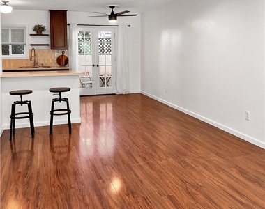 5620 Woodman - Photo Thumbnail 1