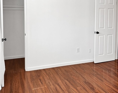 5620 Woodman - Photo Thumbnail 10