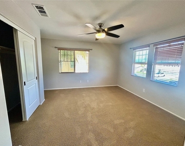 30809 Lilac - Photo Thumbnail 8