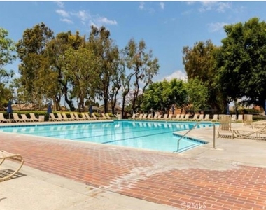 13 W Glorieta - Photo Thumbnail 38