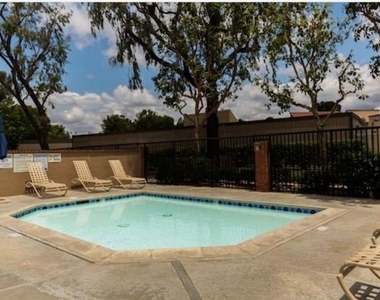 13 W Glorieta - Photo Thumbnail 37