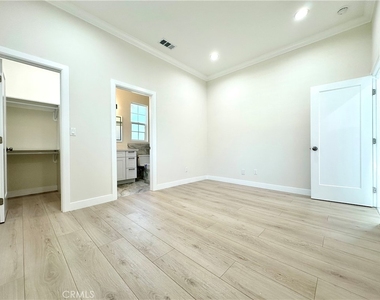 610 N Hidalgo Avenue - Photo Thumbnail 6