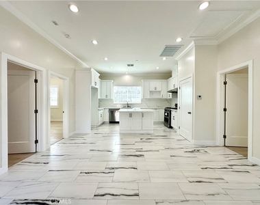 610 N Hidalgo Avenue - Photo Thumbnail 2