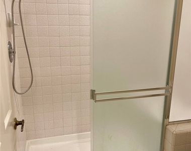 17 Fallbrook - Photo Thumbnail 10