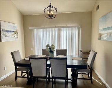 17 Fallbrook - Photo Thumbnail 3