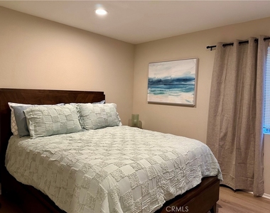 17 Fallbrook - Photo Thumbnail 11