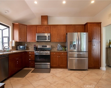 27512 White Fir Lane - Photo Thumbnail 9