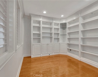 6396 Silent Harbor Drive - Photo Thumbnail 6