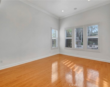 6396 Silent Harbor Drive - Photo Thumbnail 8
